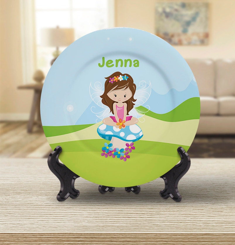 Personalized Plate, kids hard plastic and gift plate, character plate snack and party favor