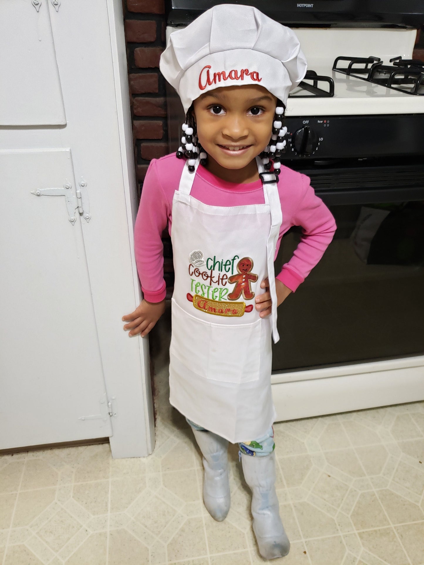 I licked the spoon Baker in training, Aprons/Chef hat for kids, Personalized, embroidery